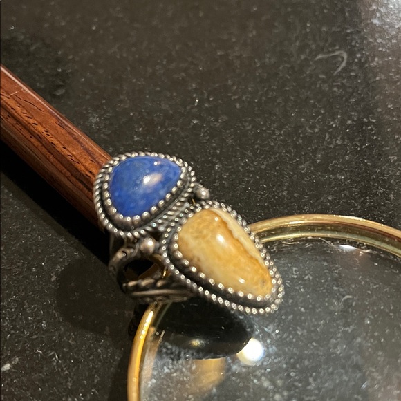 Silver and Blue Stone Ring - Picture 4 of 7